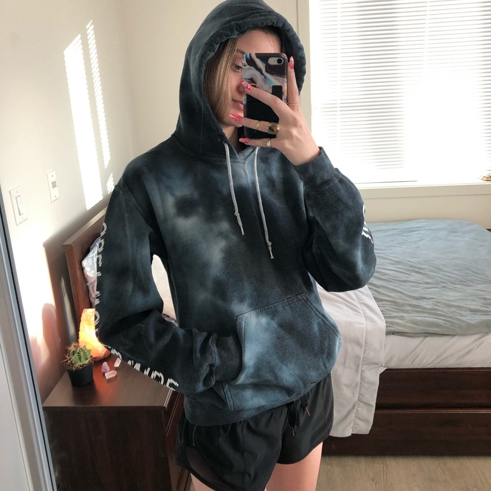 Obey blue-black tie dye sweatshirt